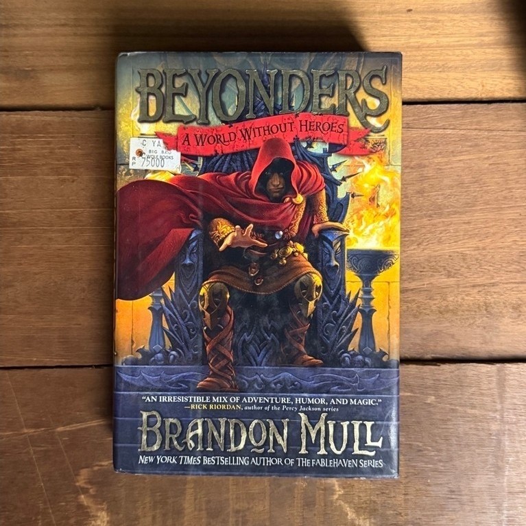 Buku BEYONDERS A World Without Heroes - Brandon Mull