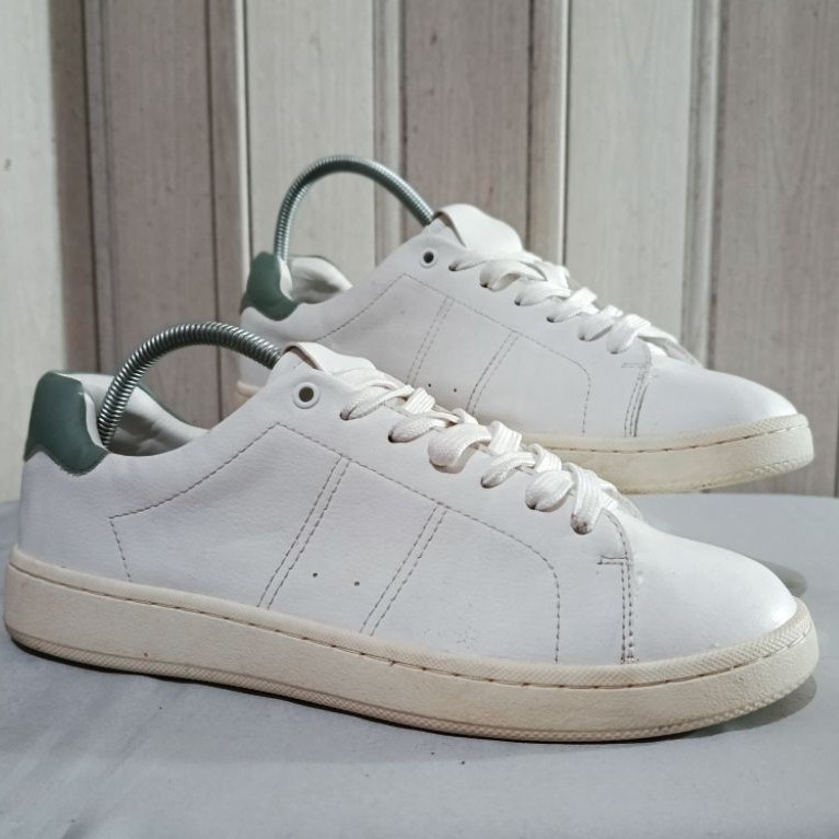 Sepatu ZARA Bamba Peanuts Snoopy White Casual