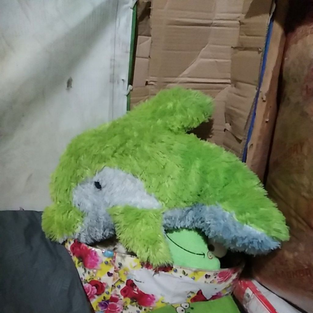boneka paus