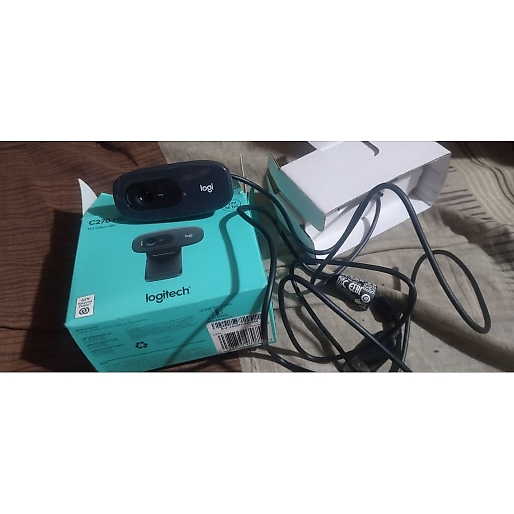 Logitech c270 hd webcam 720p/30 fps + mic dbe um200