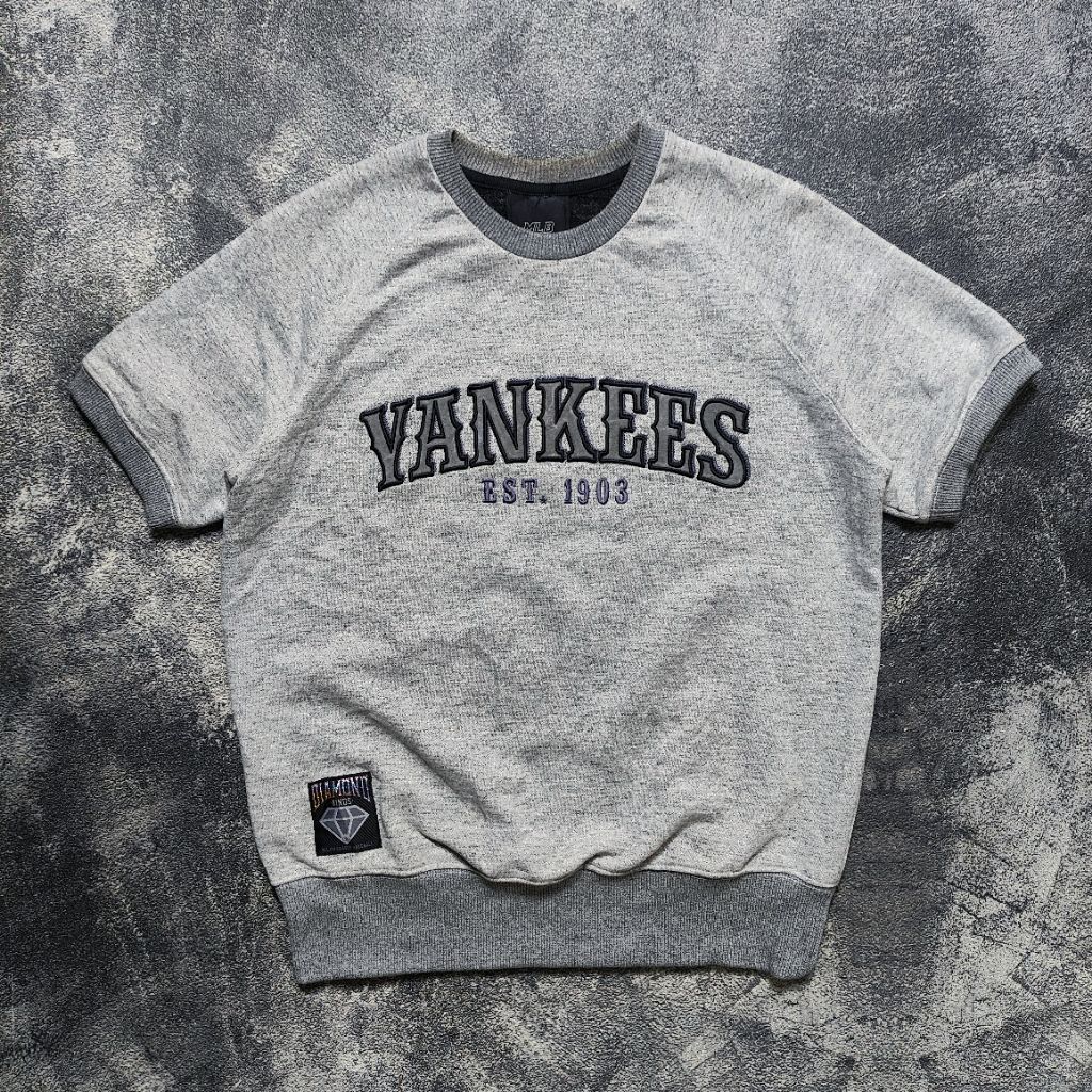 (S-M) MLB Yankees Short Sleeve Sweatshirt