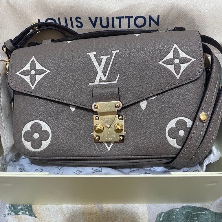 LV Metis