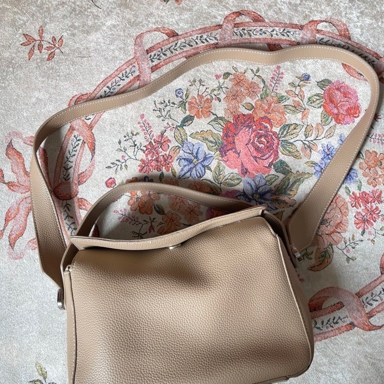 DIKAU official bag