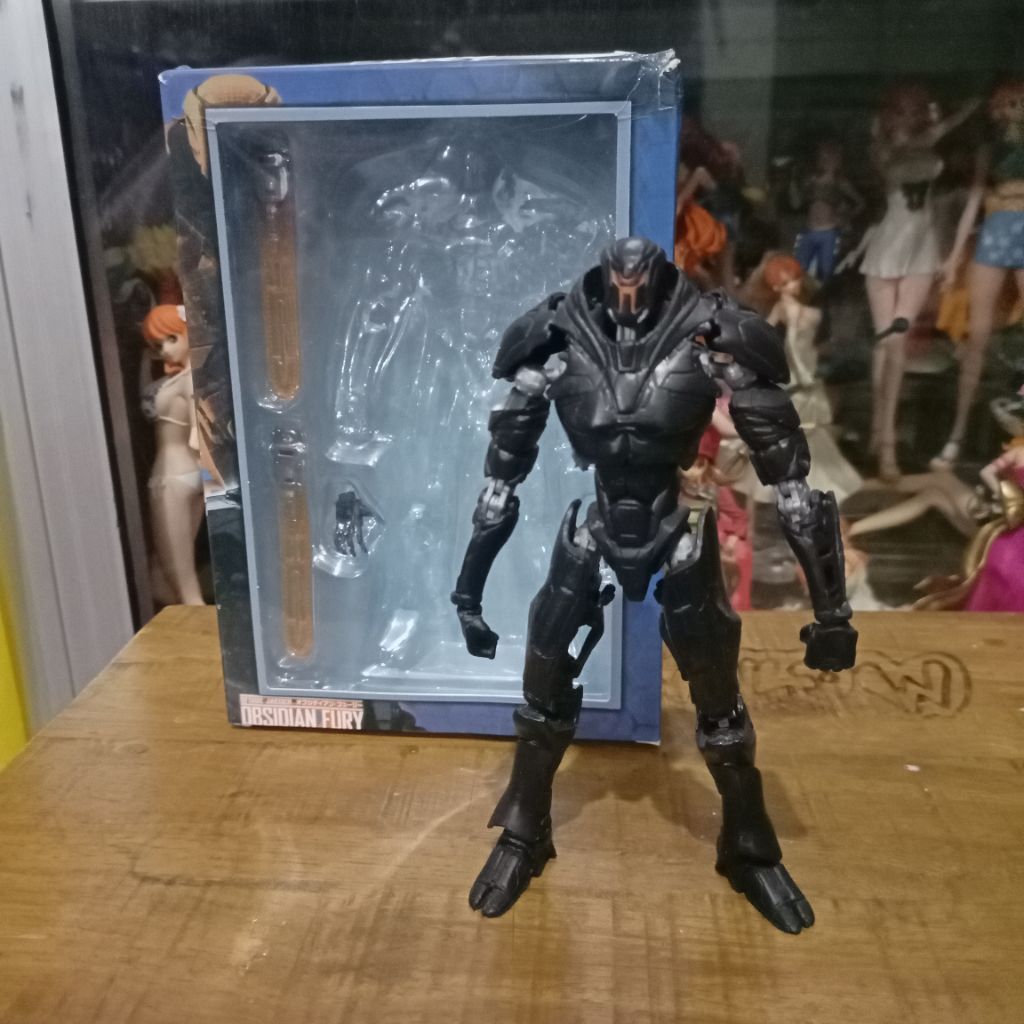 Obsidian Fury pasific rim figure