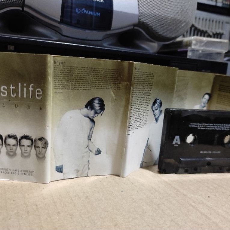 kaset pita westlife Deluxe
