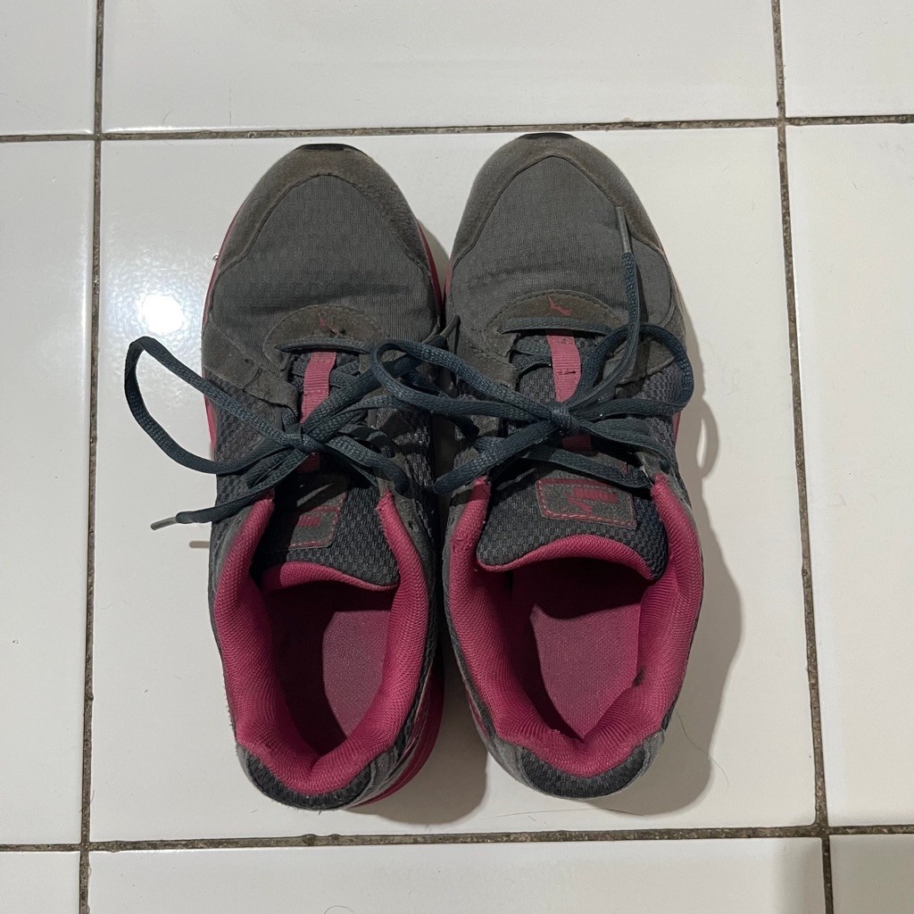 Puma Running Shoes Size 37