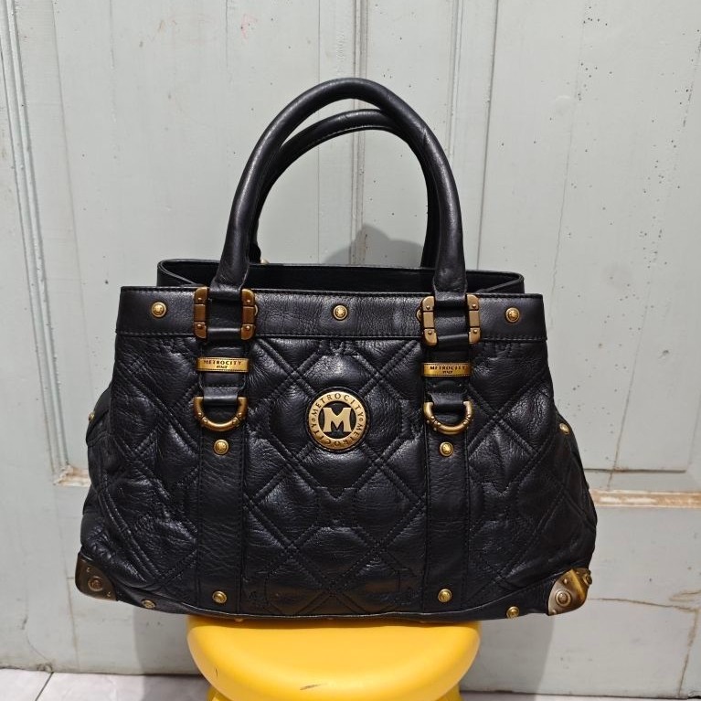 METROCITY QUILTED LEATHER STUDDED HANDBAG