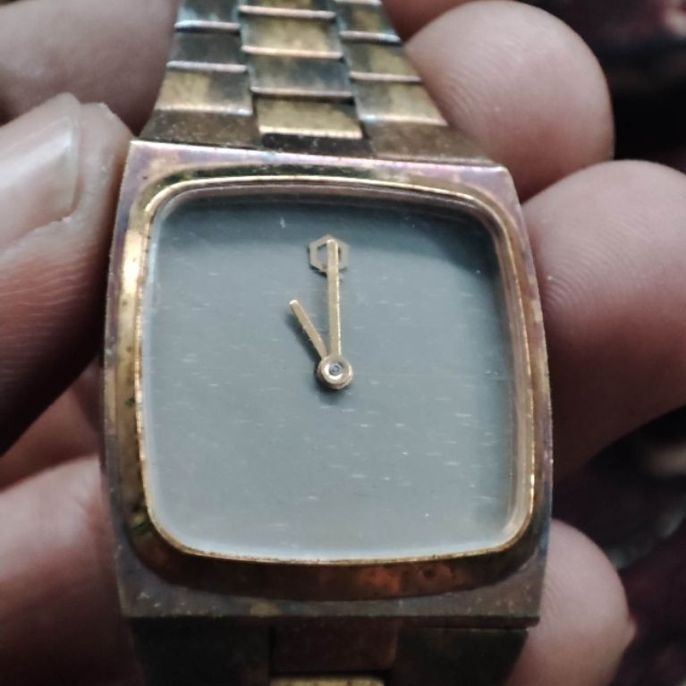 Jam Tangan wanita Timex quartz mati