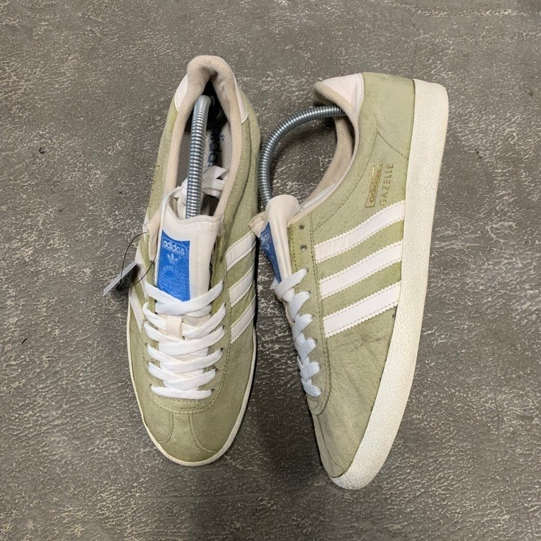 sepatu tiga garis gazelle og second (4560)
