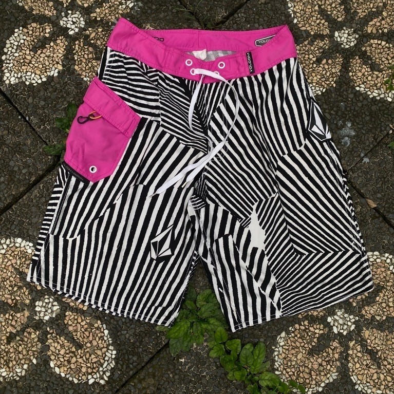 vtg boardshort volcom surfing