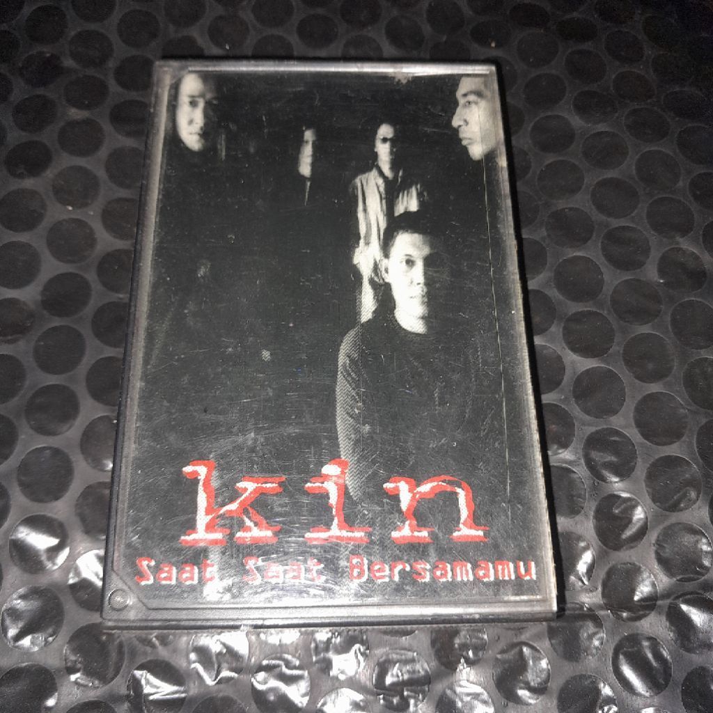 kaset KIN Band saat saat bersamamu