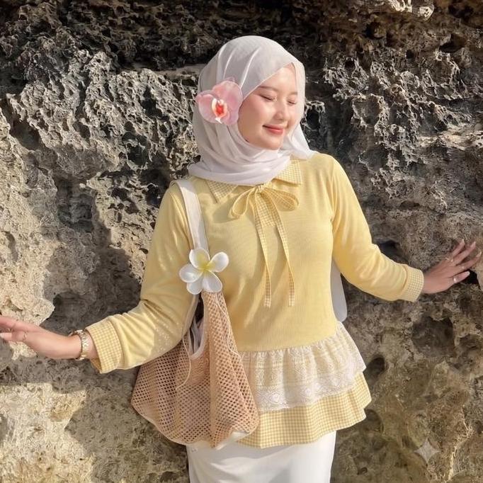 NAYEON Collar Ribbon Lace Knit Top