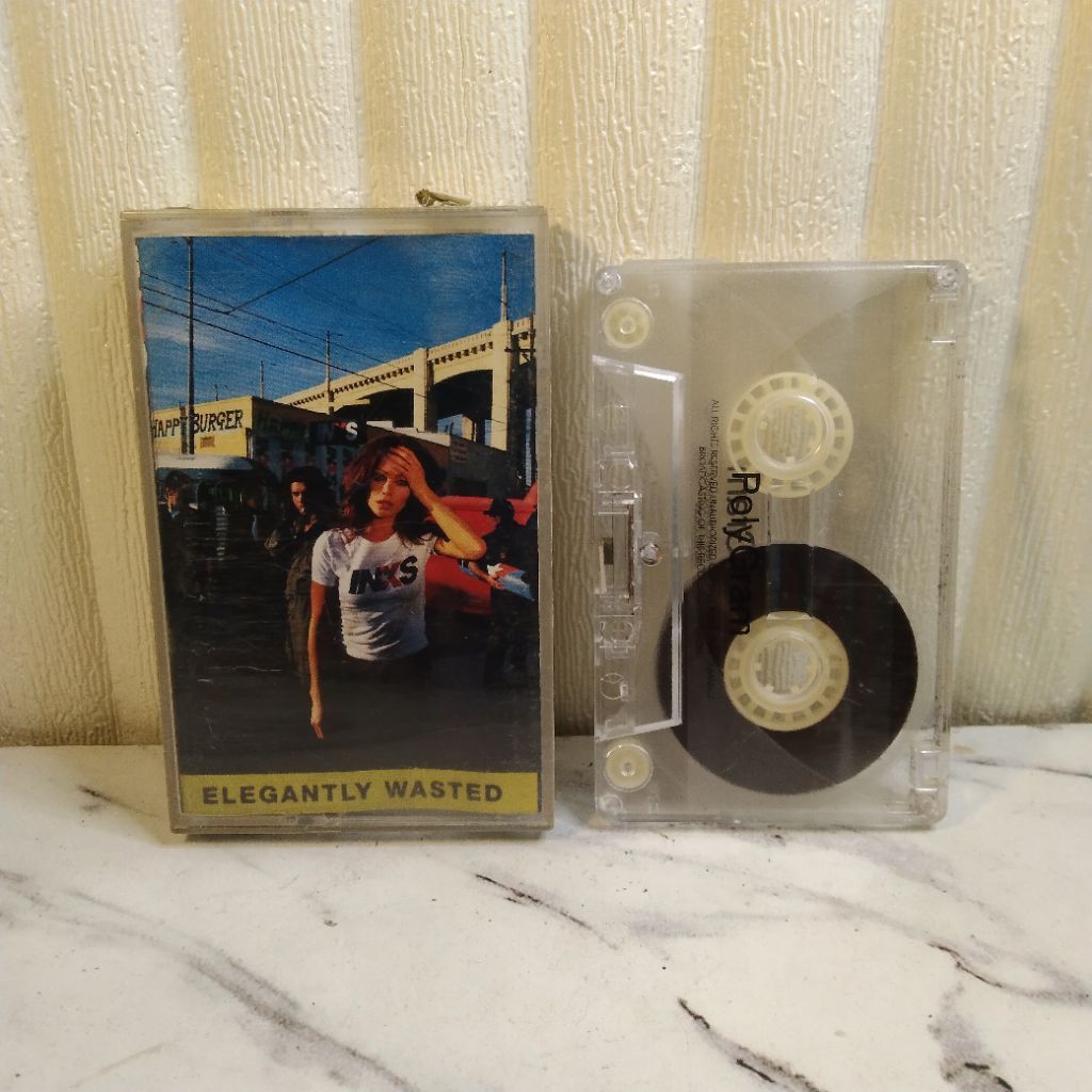 kaset pita INXS - Elegantly Wasted