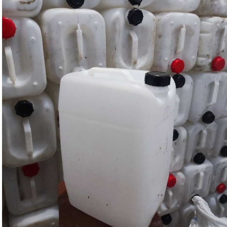 Jerigen 20,25 & 50 liter bekas