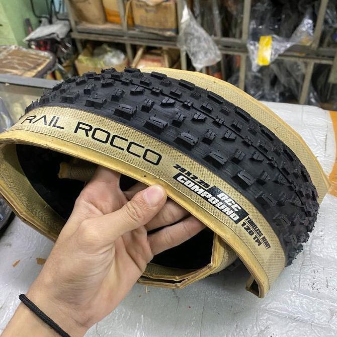 Promo VeeTireCo RAIL ROCCO 29 x 2.25 57-622 Tubeless Ready Skinwall Synthesis B-Proof Aramid Belt 65