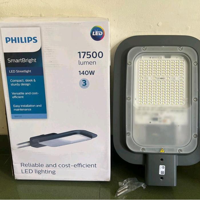 lampu jalan PJU philips BRP130 70w 70 watt / BRP131 100w 100 watt / BRP132 140w 140 watt Philips out