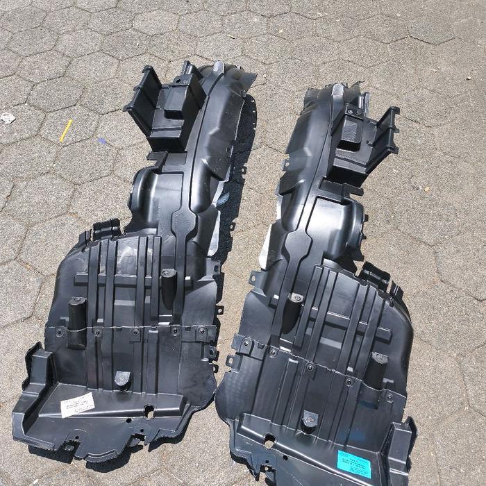 LINER FENDER/PENAHAN LUMPUR AVANZA VELOZ 2016-2022, LNNER FENDER AVANZA VELOZ ORIGINAL DAN TERPERCAY