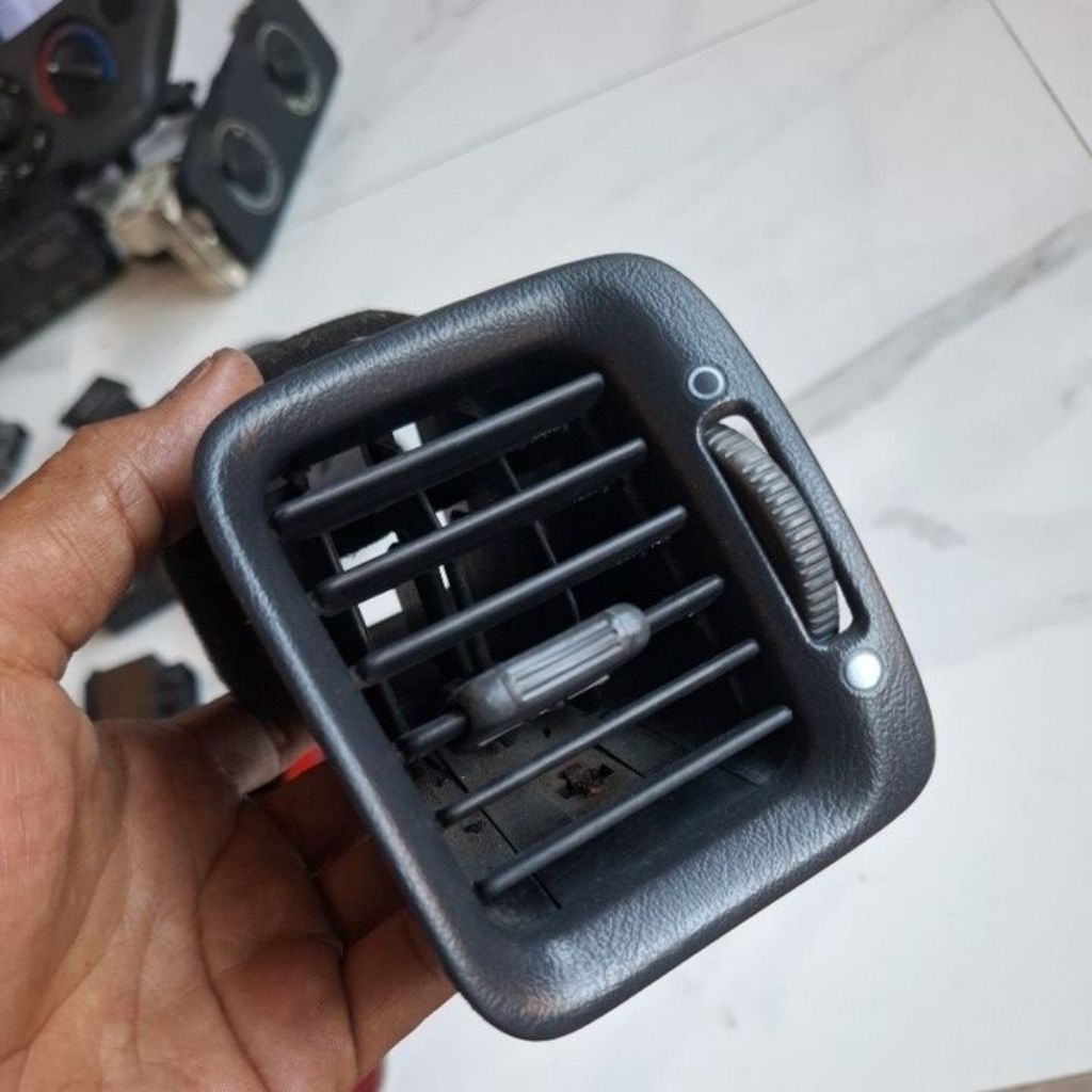 kisi kisi ac honda accord cielo depan kanan