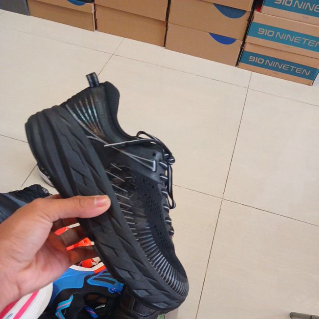 HOKA BONDI 7.UK.36.37