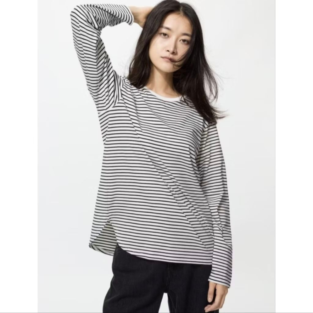 [New With Tag] Kaos Uniqlo Stripe Longsleeve Tshirt