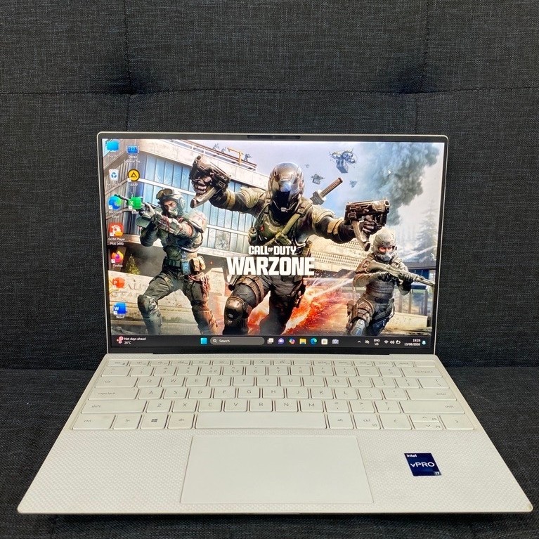 Laptop Ultrabook Mini Performa Responsif Dell Xps 13 9310 i7-1185G7 Ram 16Gb Ssd 512Gb Layar  13 inc