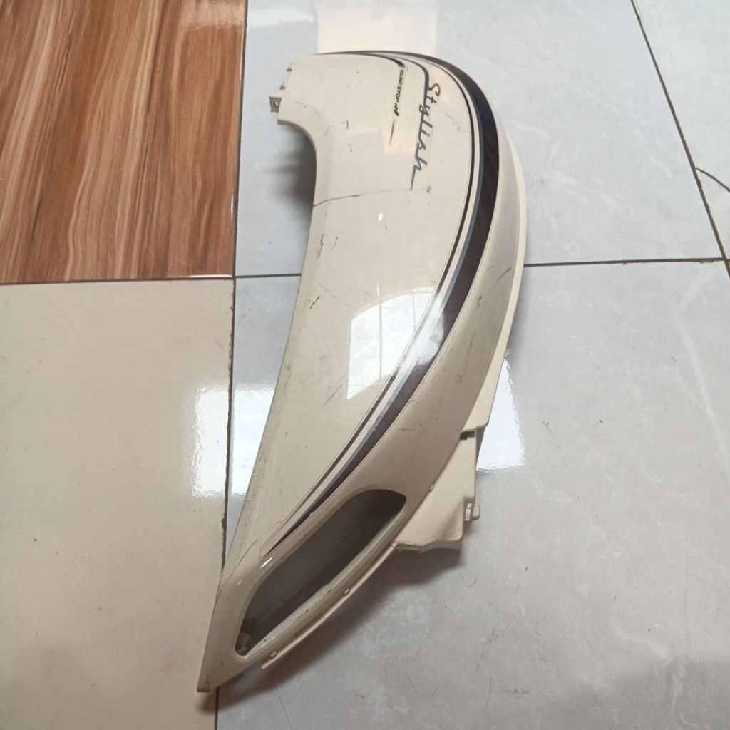 83600-K16-900ZA Cover Body Samping Belakang Honda Scoopy Fi Original