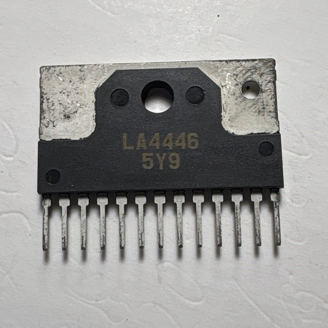 IC LA4446 5Y9 chip audio amplifier DIP-16