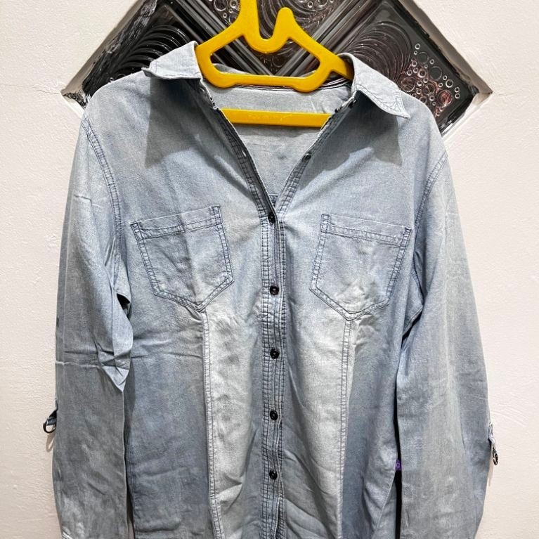 Geela Shirt Kemeja Jeans Denim Light Blue Biru Muda L Merk Matahari