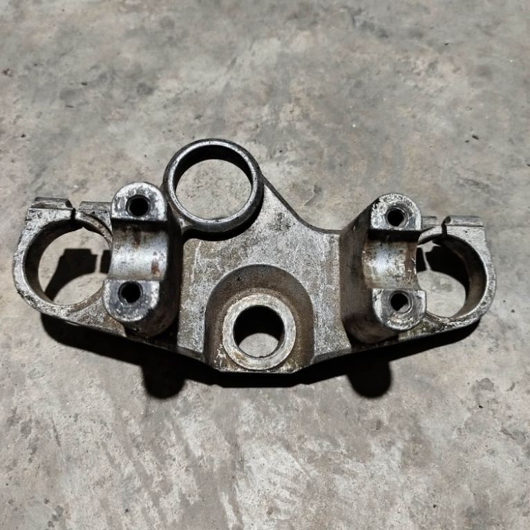 SEGITIGA ATAS YAMAHA BYSON ORIGINAL LEPASAN