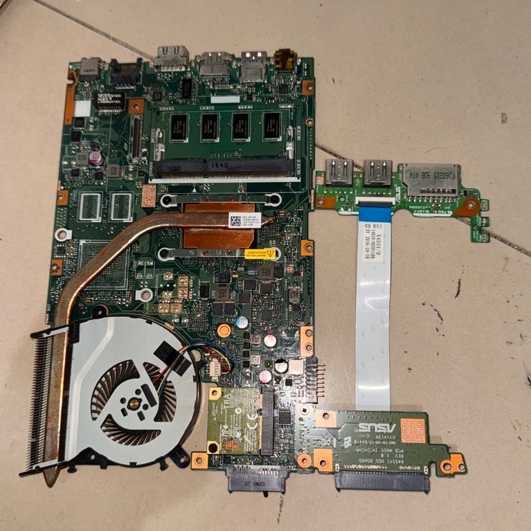 mainbord asus X454Y Amd A8-7410 mainbord normal