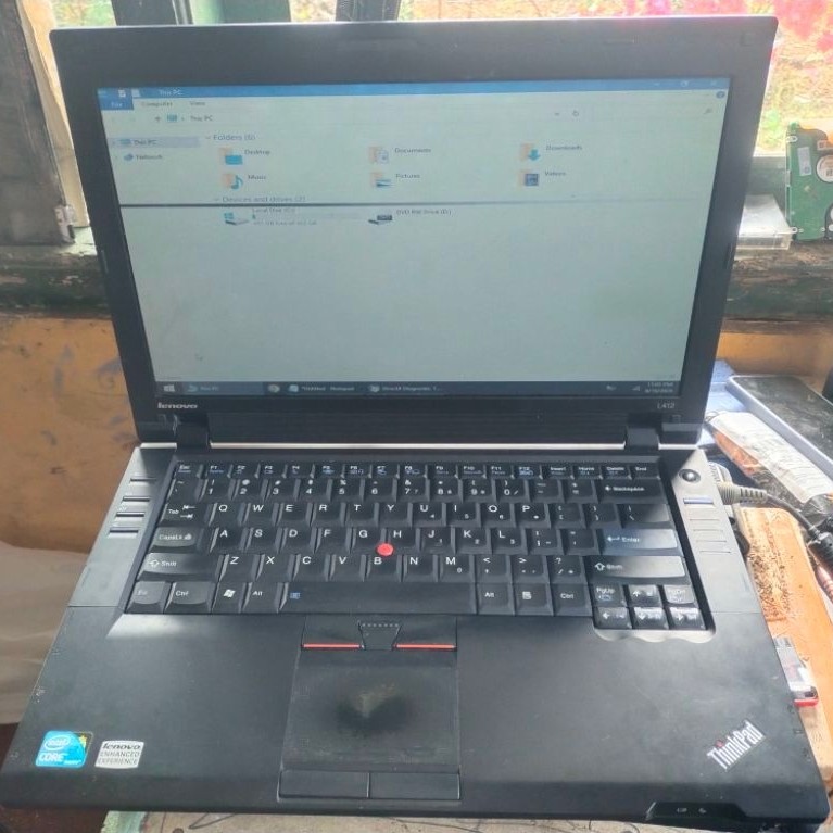 Laptop Lenovo Thinkpad L412 Processor intel core i3-M370Vga intel hd graphics