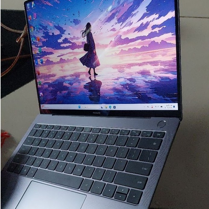 Laptop Huawei i7 ram16 ssd256 Touchscreen