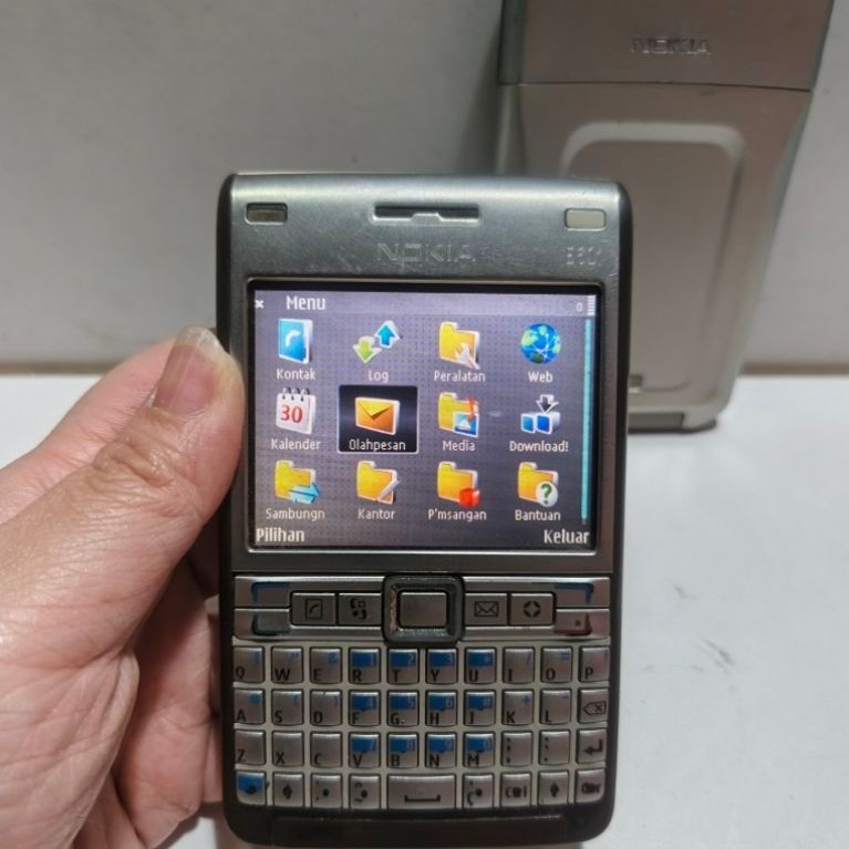 HP NOKIA E61i HANDPHONE NOKIA SECOND NORMAL JADUL UNIK LANGKA