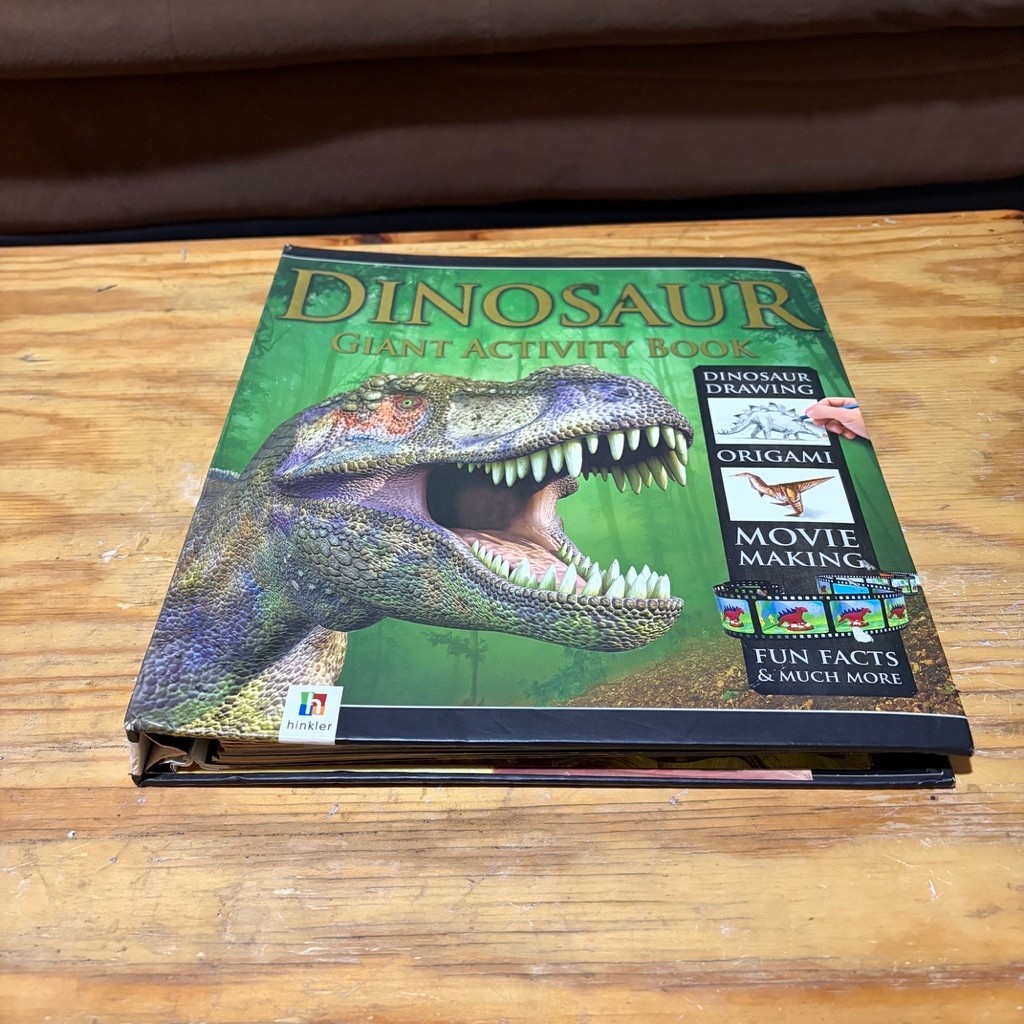 Buku Dinosaur Giant Activity Book