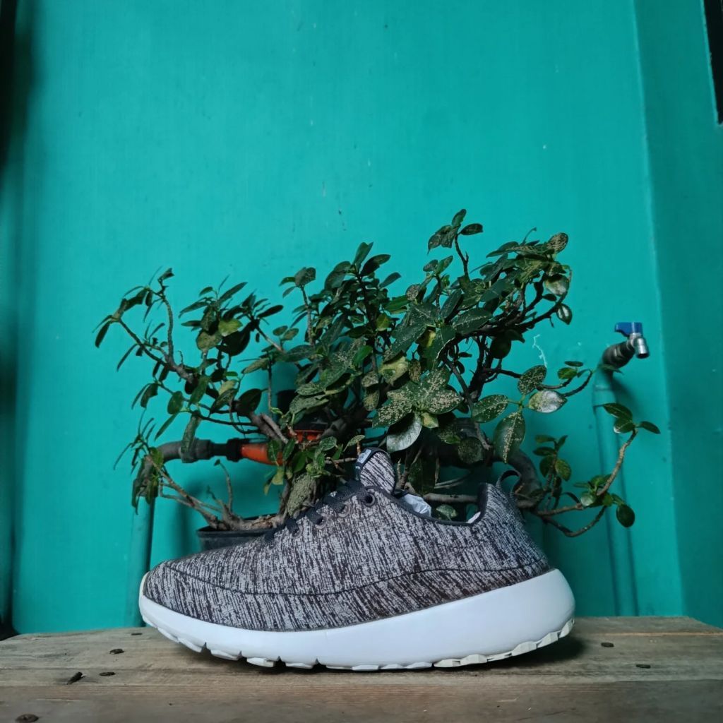 sepatu treking running casual outdoor tnf size 40 fit 40,5
