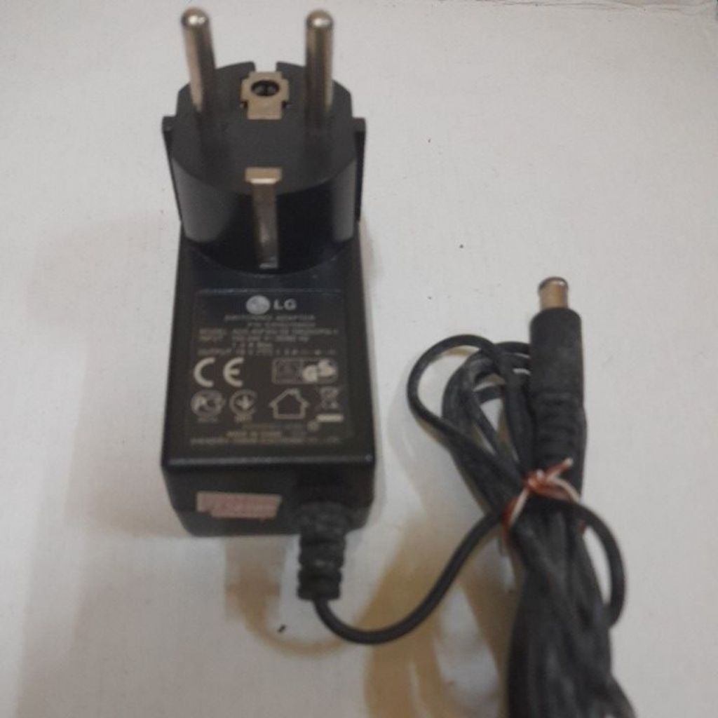 ADAPTOR  LG MODEL ADS-40FSG-19 OUTPUT 19V-1.3A
