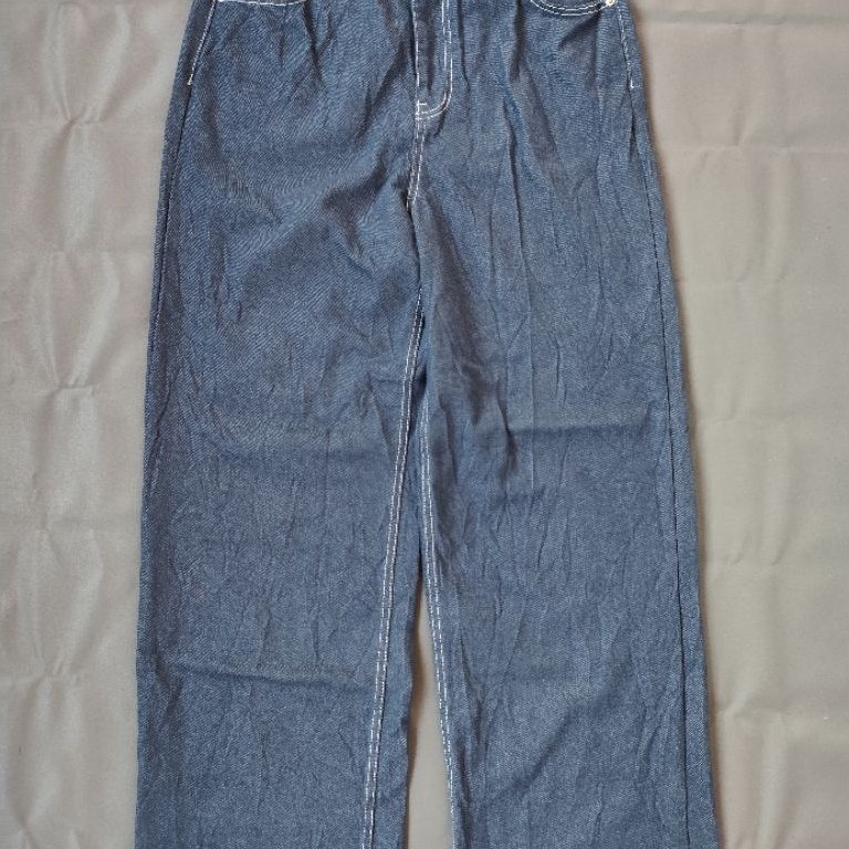 Magn*lia Adjustable Baggy Jeans
