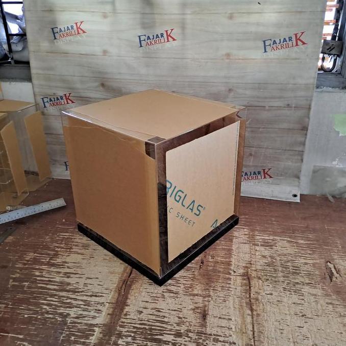 akrilik box lego murah