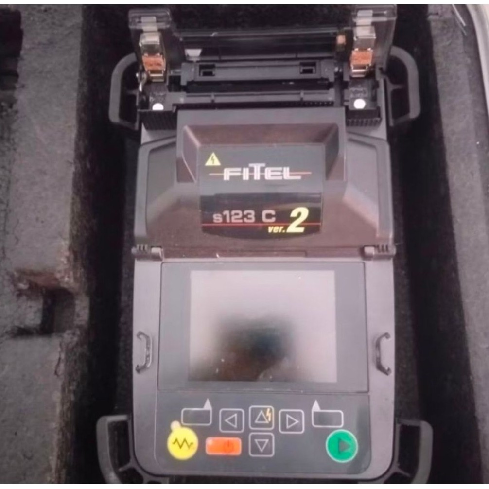 SPLICER FURUKAWA FITEL S123 C VER. 2 BARANG SESUAI FOTO KONDISI BARANG BEKAS LELANG SOAL HIDUP BELUM
