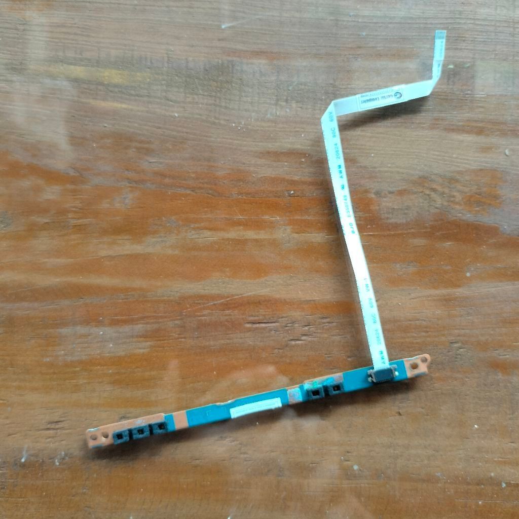 indikator lampu laptop Toshiba dynabook dynabook R63/D