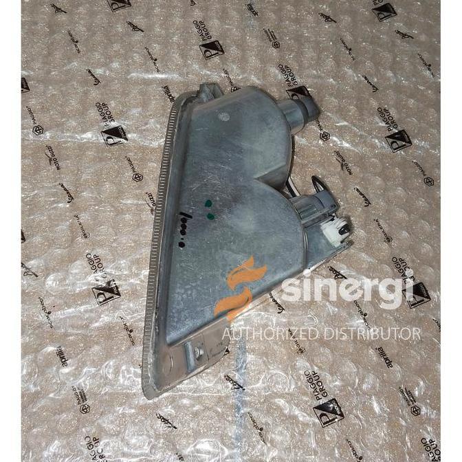 Promo Lampu sen depan Kanan Vespa GTS, GTV 584970 Diskon