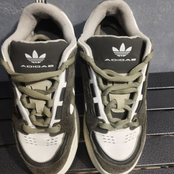 SEPATU ADI2000 SIZE 42