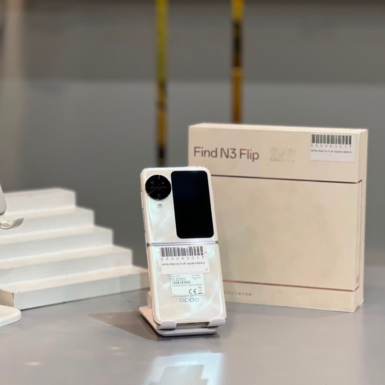 Second Oppo Find N3 Flip