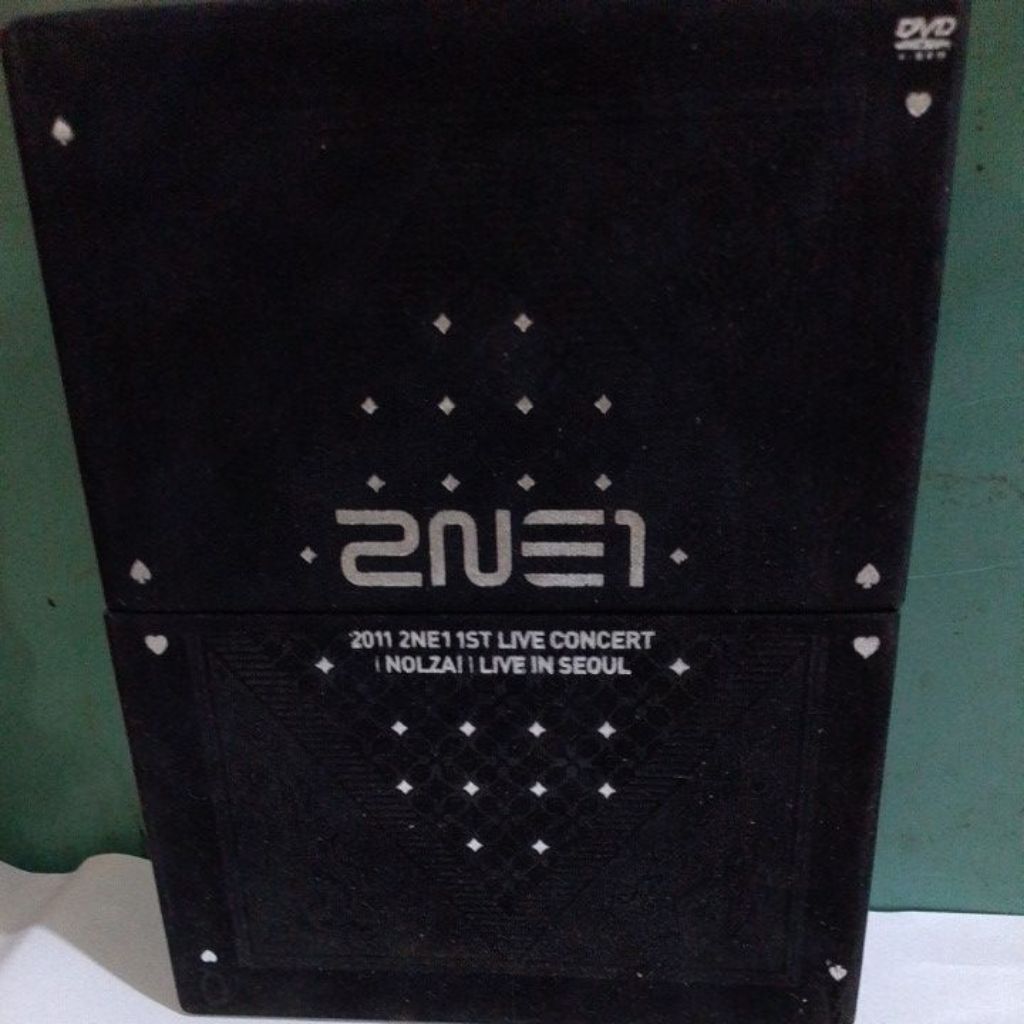 DVD 2NE1 2011 1st Live Concert Noizai Live in Seoul Album Musik K-Pop