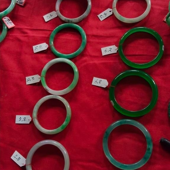 Gelang Giok Asli | Gelang Giok Hijau | Gelang Giok Putih | Gelang Giok Hijau Putih | Gelang Giok Kal