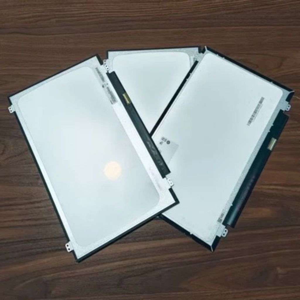 LCD LAPTOP BEKAS MINUS GEMLING