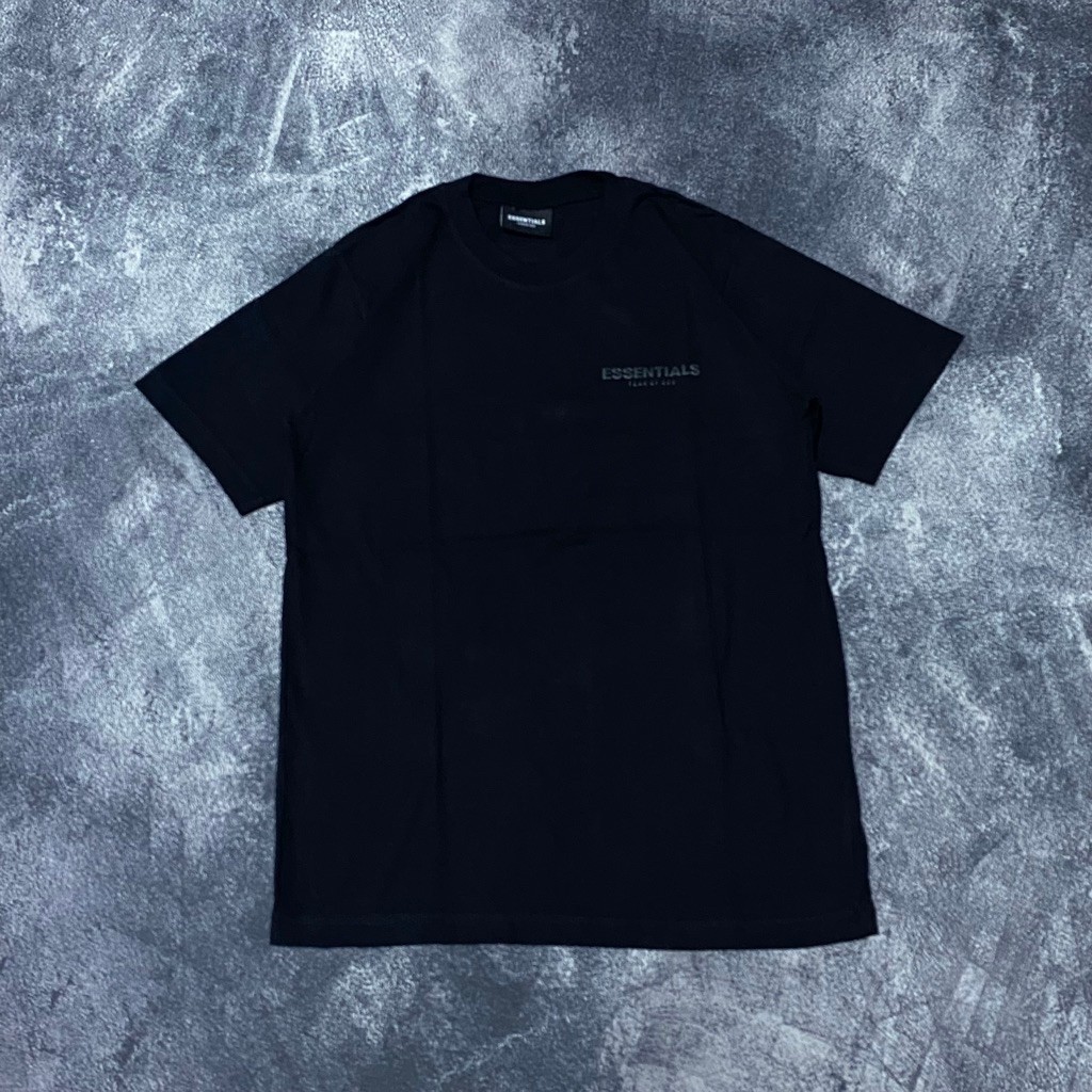 Essentials Tshirt
