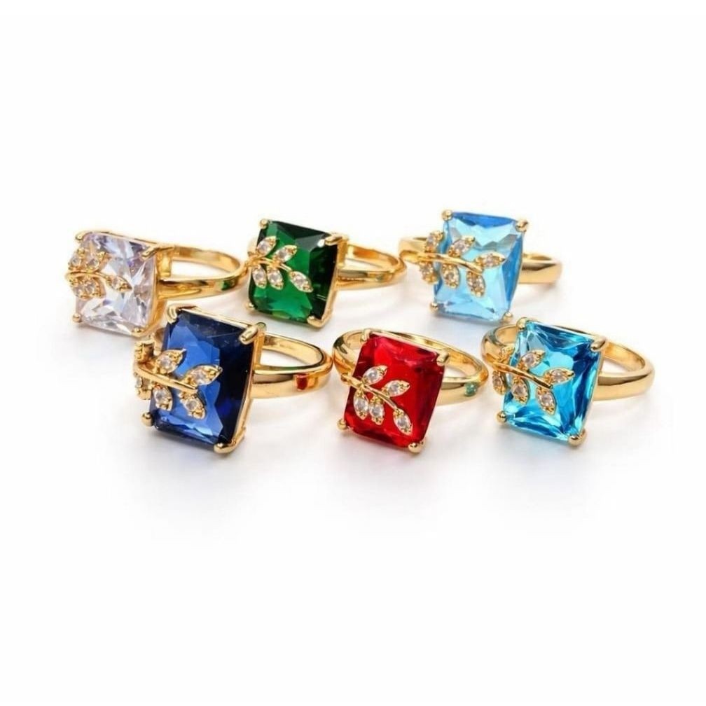 Cincin Batu Permata Elegan Model Bunga Cincin Wanita Terlaris