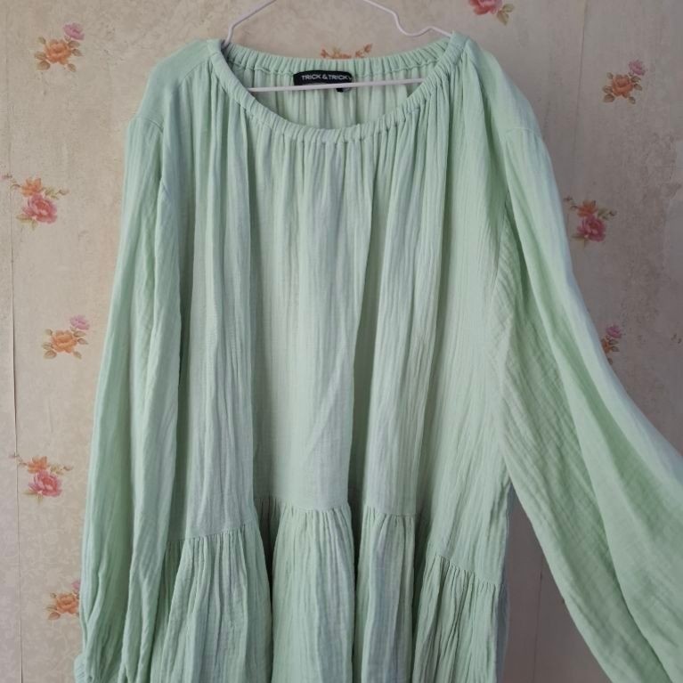 preloved blouse Trick n tricky sage