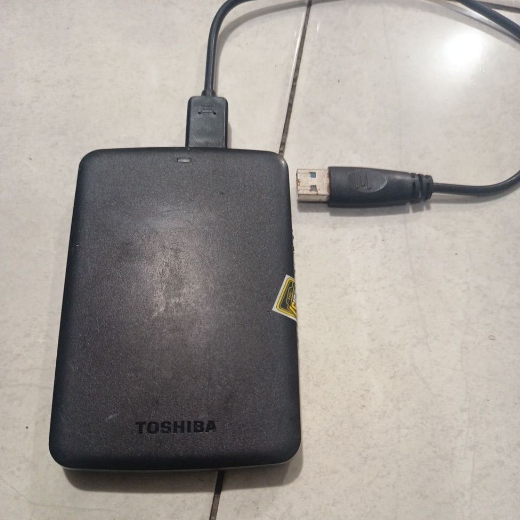 1Tb Hardisk toshiba 2,5 in external 100% ( bekas )
